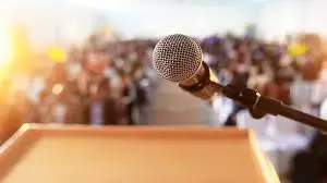 Mastering Public Speaking: Techniques and Practice